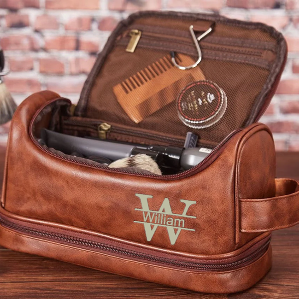 Personalized Toiletry Bag Groomsman Gift for Him Engraved Dopp Bag Leather Dopp Kit Boyfriend Gift for Men for Dad Christmas Gift for Him