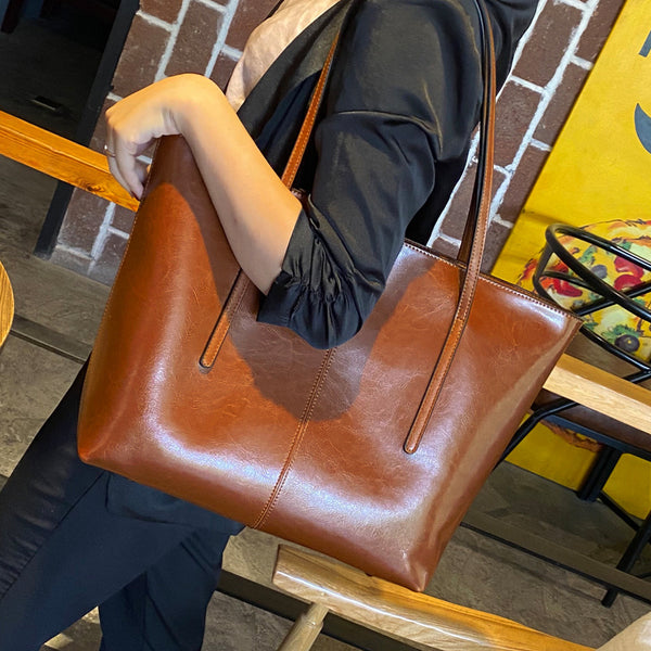 Leather Tote Bags & Grab Bags